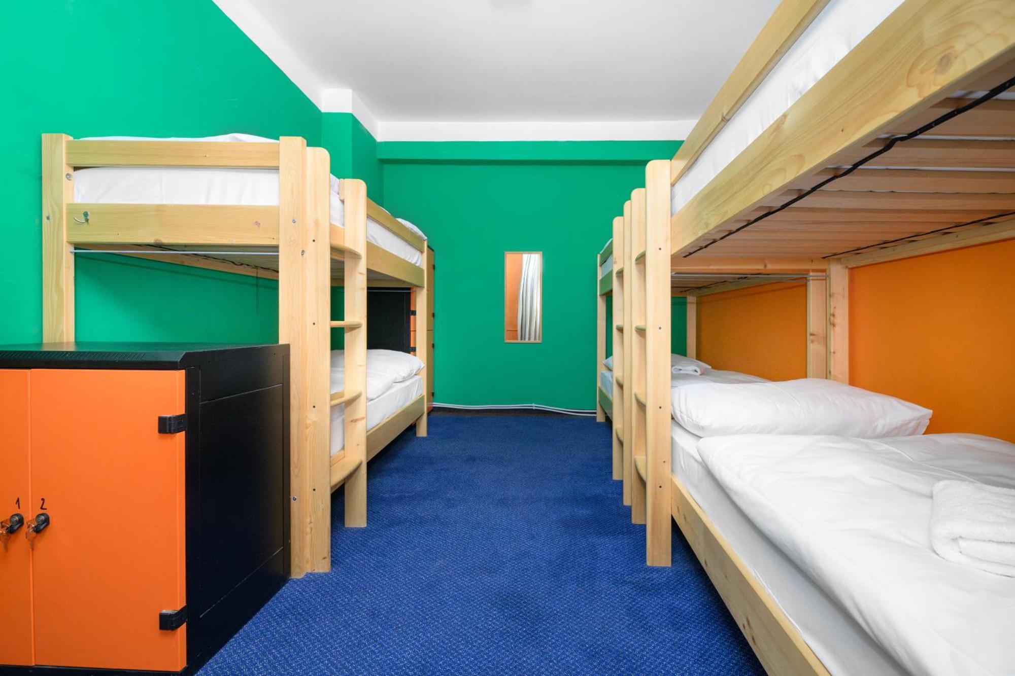 Benedikt City Center Hostel Prága Kültér fotó