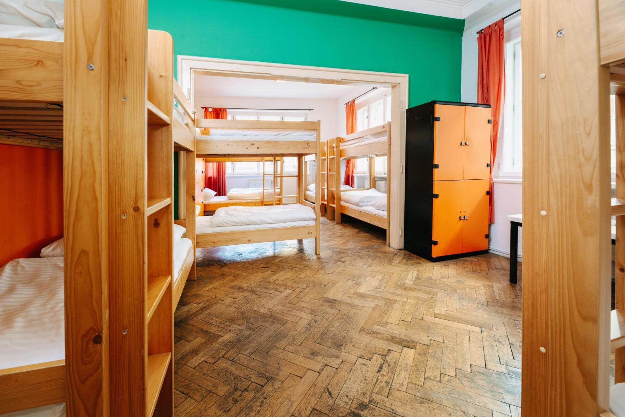 Benedikt City Center Hostel Prága Kültér fotó