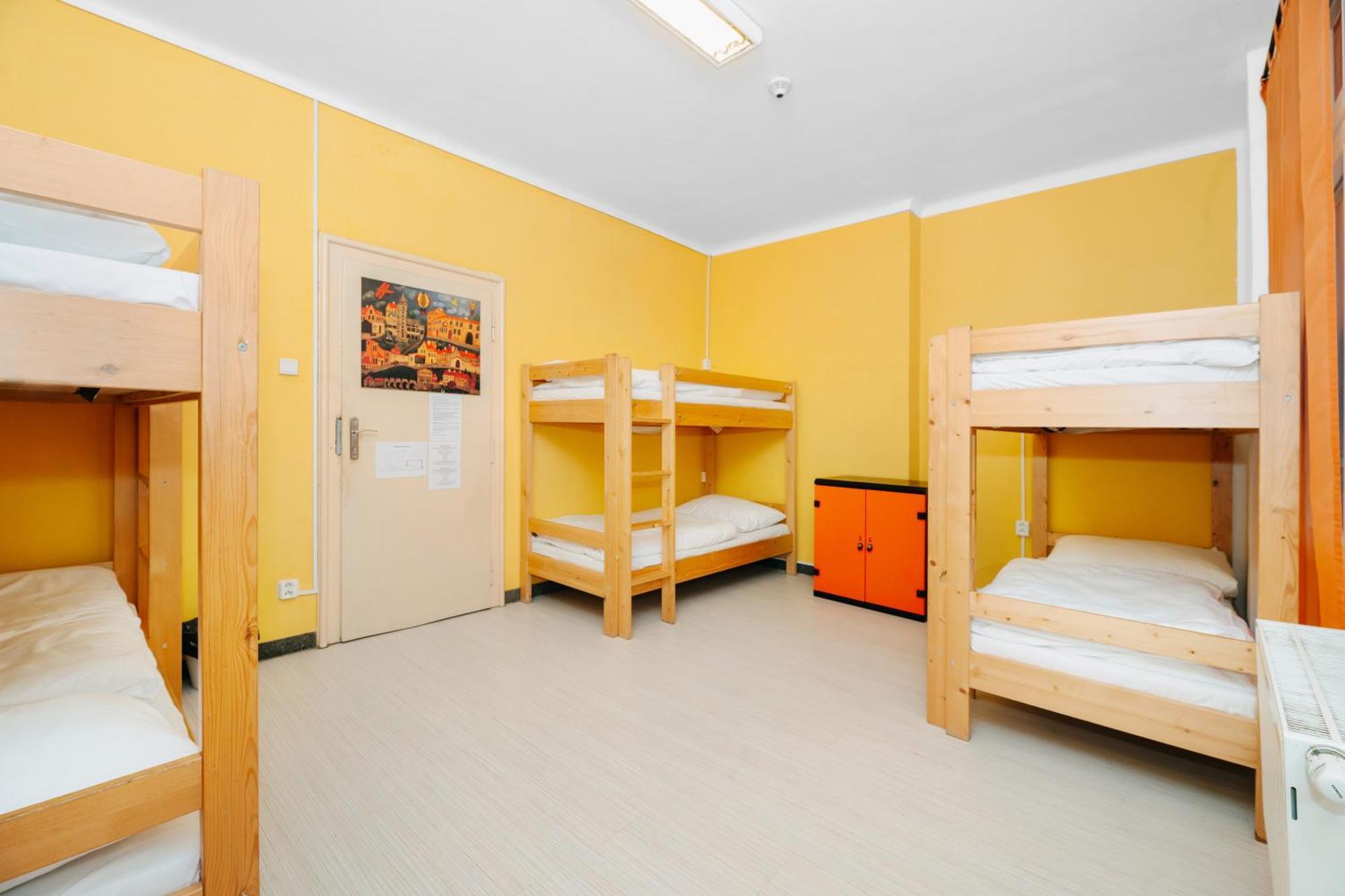Benedikt City Center Hostel Prága Kültér fotó
